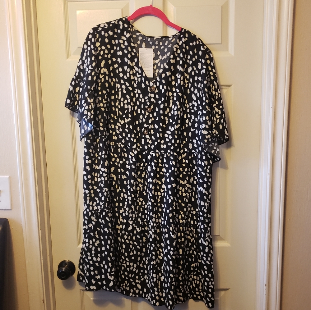 Kirundo black and white dress. Size XL